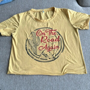 On the road again desert mountain yellow crop tshirt one size
